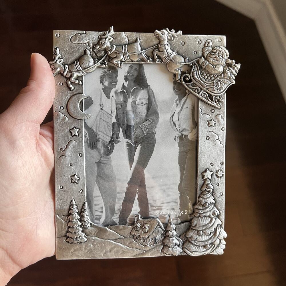 Vintage Sun brand silver pewter heavy metal Christmas Photo Frame 3.5” by 5”